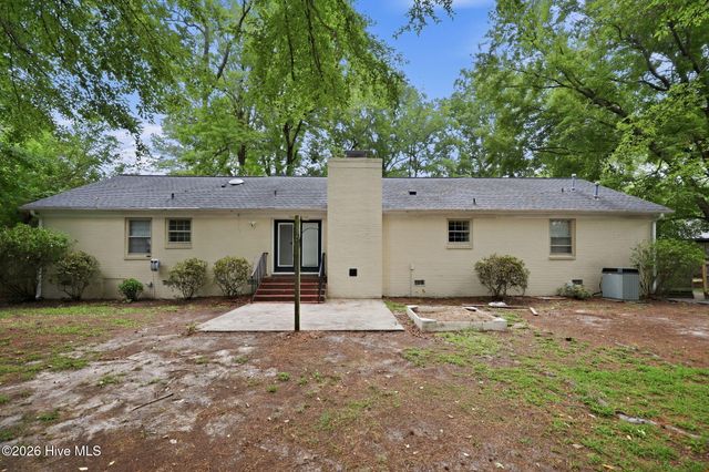 103 Greenwood Drive, Greenville, NC 27834