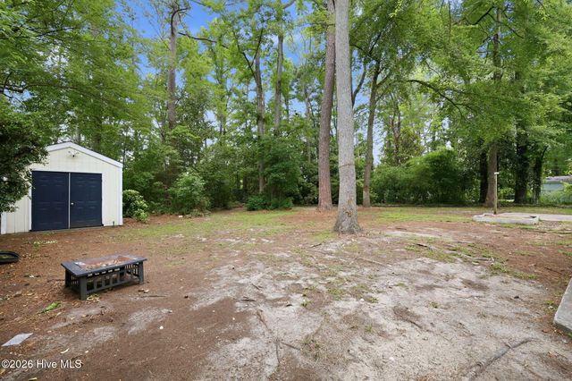 103 Greenwood Drive, Greenville, NC 27834
