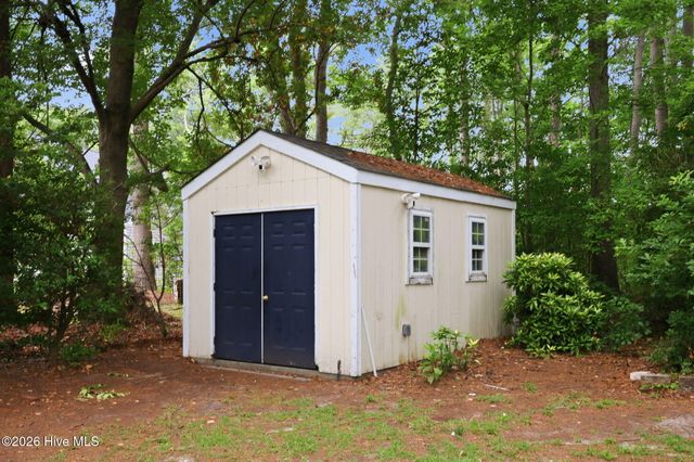 103 Greenwood Drive, Greenville, NC 27834