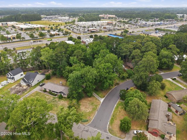 103 Greenwood Drive, Greenville, NC 27834
