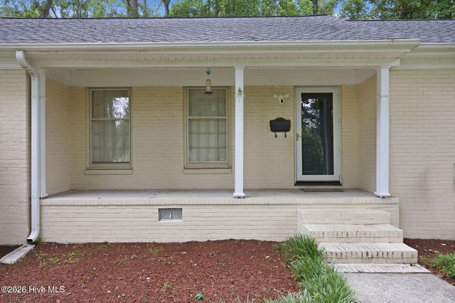 103 Greenwood Drive, Greenville, NC 27834