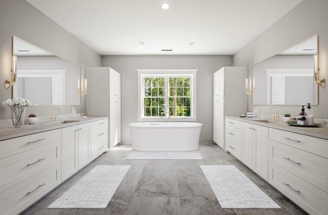 4 Kerri Lane, Hingham, MA 02043