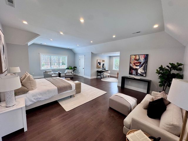 4 Kerri Lane, Hingham, MA 02043