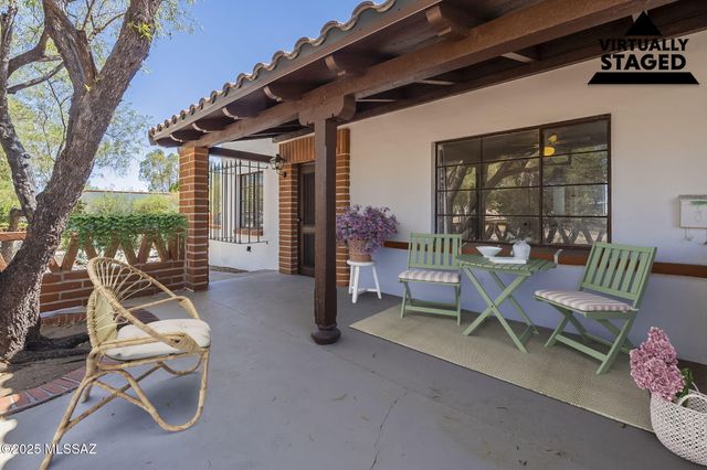 221 S Paseo Tierra Apt A, Green Valley, AZ 85614