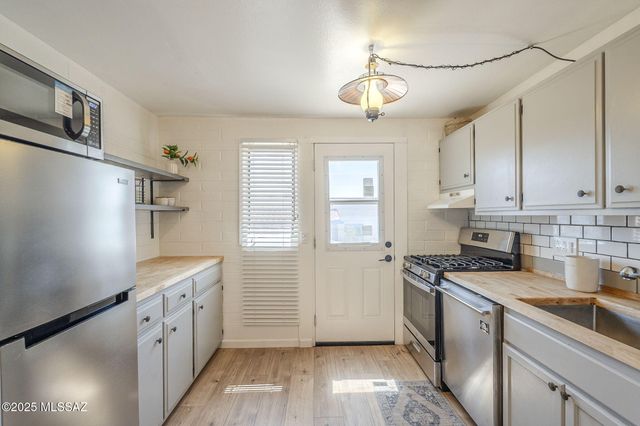 221 S Paseo Tierra Apt A, Green Valley, AZ 85614