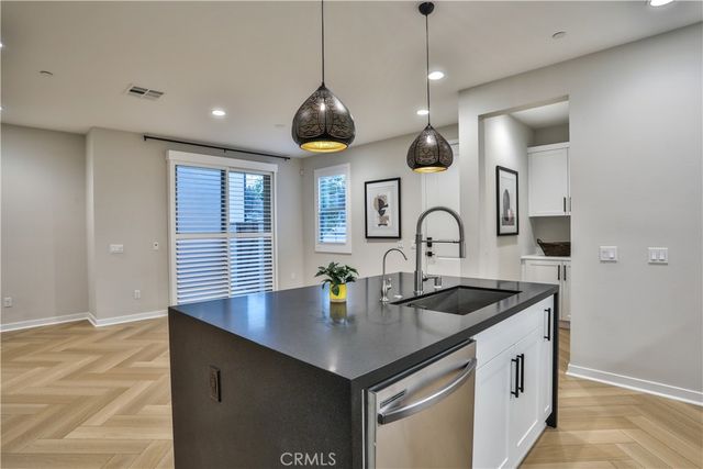 1419 N Indian Hill Boulevard, Claremont, CA 91711