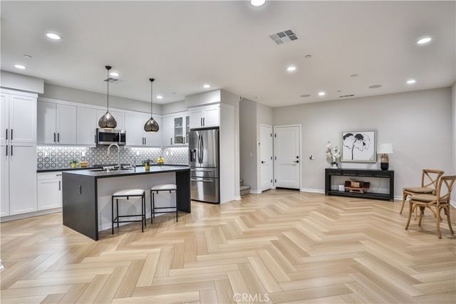 1419 N Indian Hill Boulevard, Claremont, CA 91711