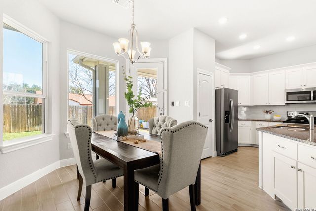 257 Club View East, Seguin, TX 78155