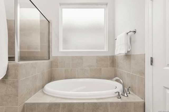 257 Club View East, Seguin, TX 78155