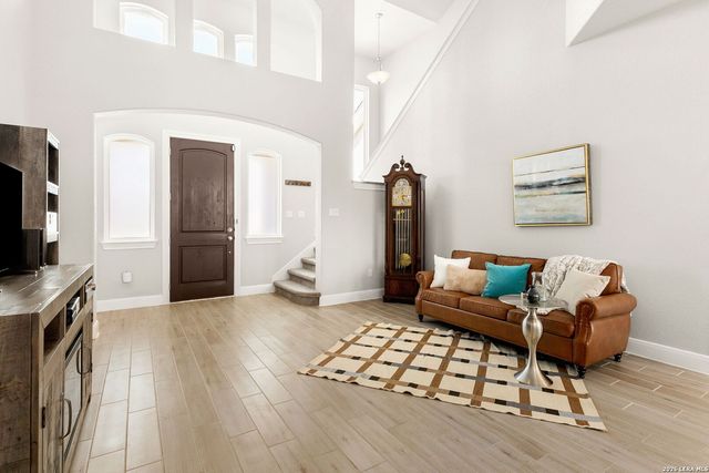 257 Club View East, Seguin, TX 78155