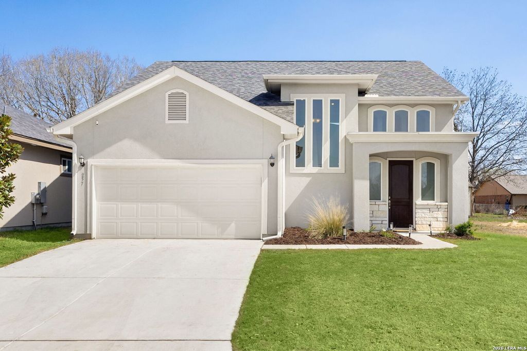 257 Club View East, Seguin, TX 78155