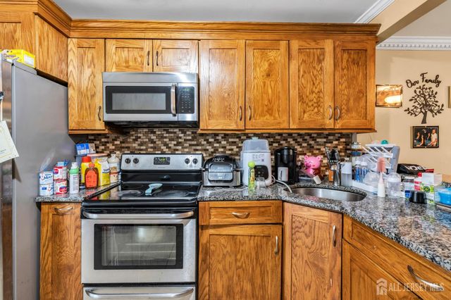 528 High Street, Perth Amboy, NJ 08861