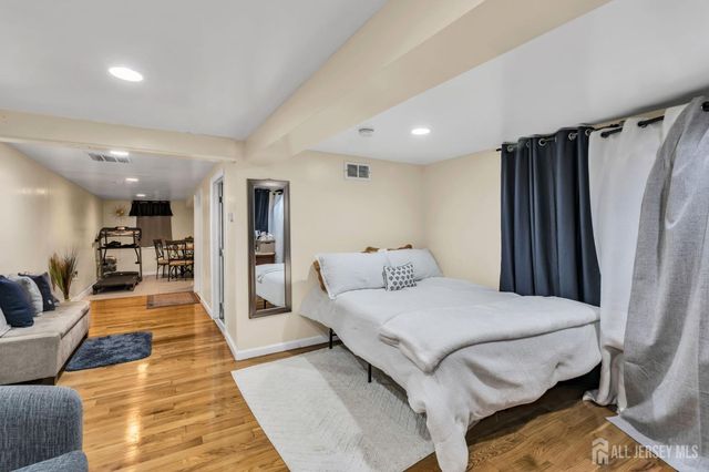 528 High Street, Perth Amboy, NJ 08861