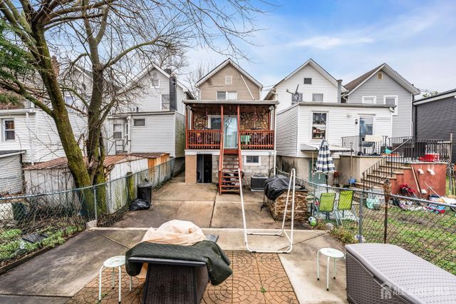 528 High Street, Perth Amboy, NJ 08861