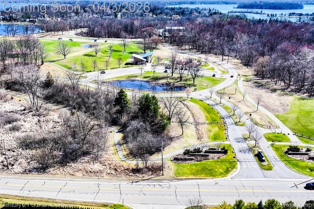 5816 Darbwood Lane, West Bloomfield Charter Township, MI 48324