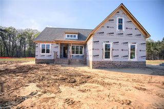 191 Courtney LN, Dutton, VA 23050