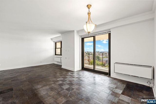 7855 Boulevard East 12F, North Bergen, NJ 07047