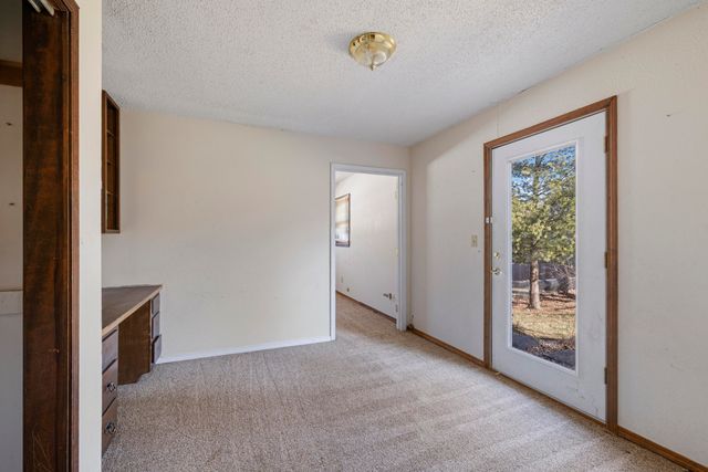 1520 S Devon Road, Springfield, MO 65809