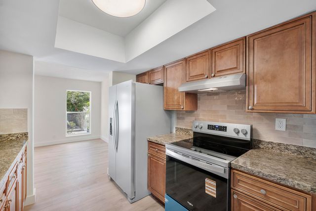 6561 Boulevard Of Champions, North Lauderdale, FL 33068