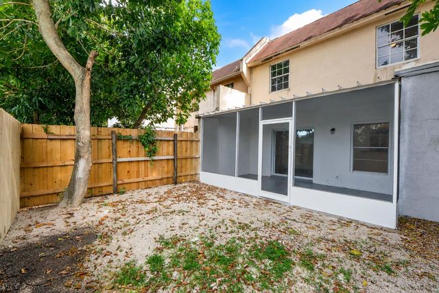 6561 Boulevard Of Champions, North Lauderdale, FL 33068