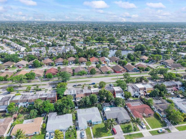 6561 Boulevard Of Champions, North Lauderdale, FL 33068