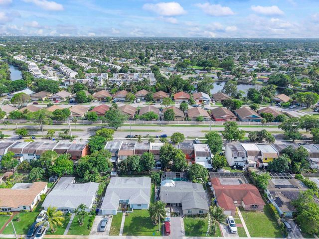 6561 Boulevard Of Champions, North Lauderdale, FL 33068