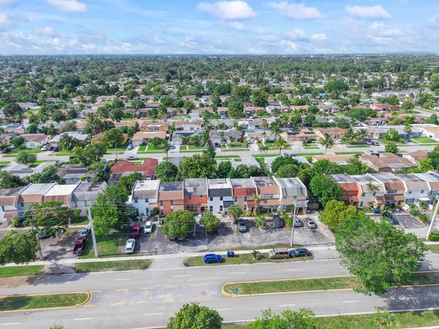 6561 Boulevard Of Champions, North Lauderdale, FL 33068