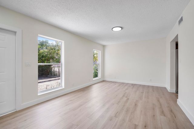 6561 Boulevard Of Champions, North Lauderdale, FL 33068