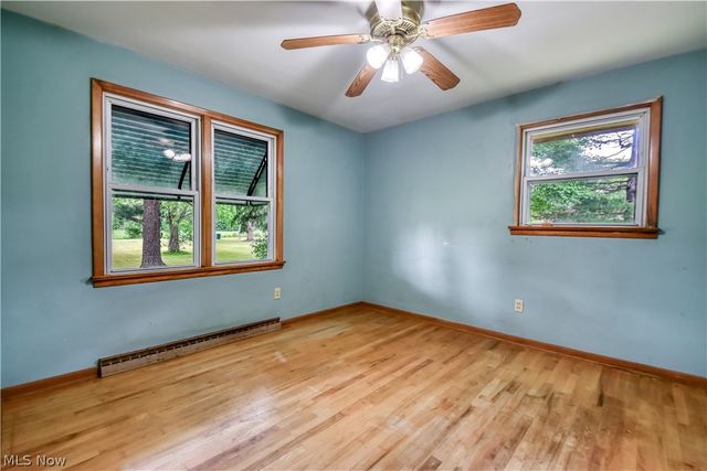 4090 N Leavitt Road NW, Warren, OH 44485