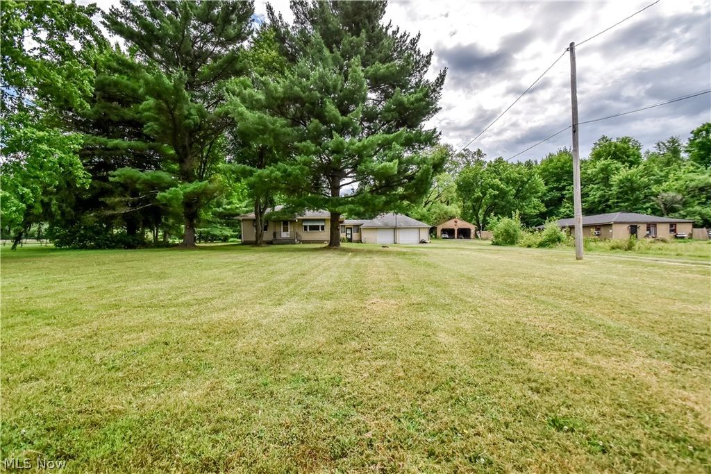 4090 N Leavitt Road NW, Warren, OH 44485