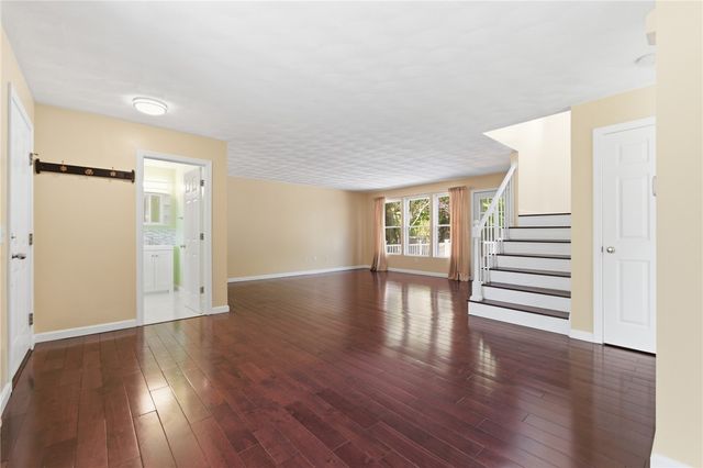 57 Hunters Crossing Drive, Coventry, RI 02816