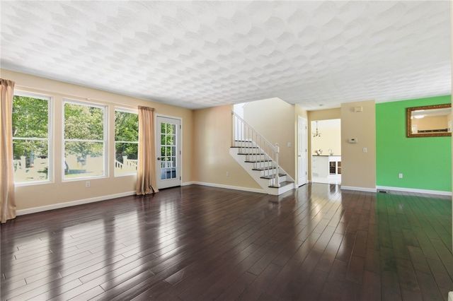 57 Hunters Crossing Drive, Coventry, RI 02816