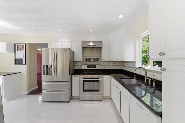 57 Hunters Crossing Drive, Coventry, RI 02816