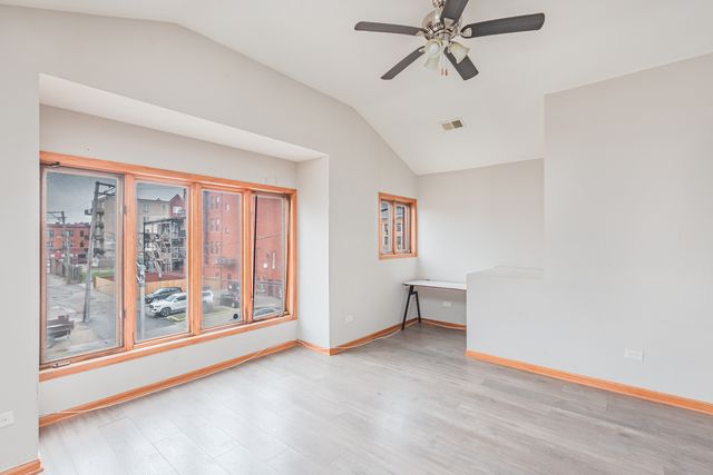 2413 W Taylor Street 3, Chicago, IL 60612