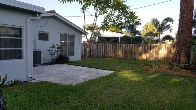 1132 SW 3rd Street, Boca Raton, FL 33486