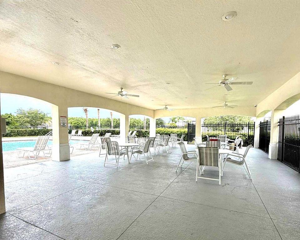 Image 43 of property listing at 3539 MAPLE RIDGE LOOP, Kissimmee, FL 34741