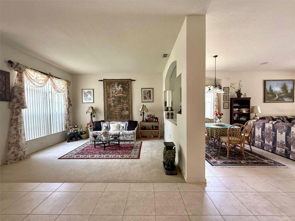 Image 10 of property listing at 3539 MAPLE RIDGE LOOP, Kissimmee, FL 34741