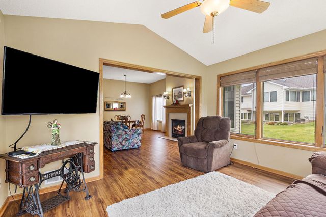 14943 Hillside Circle NW, Prior Lake, MN 55372