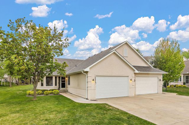 14943 Hillside Circle NW, Prior Lake, MN 55372