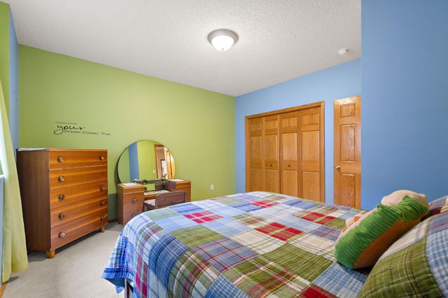 14943 Hillside Circle NW, Prior Lake, MN 55372