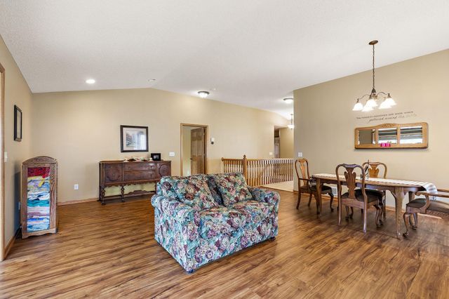 14943 Hillside Circle NW, Prior Lake, MN 55372