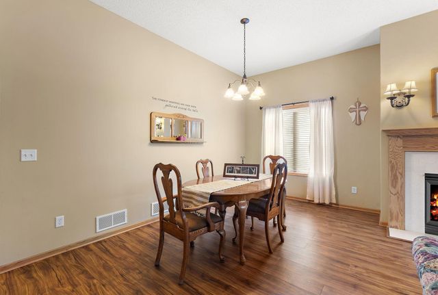 14943 Hillside Circle NW, Prior Lake, MN 55372