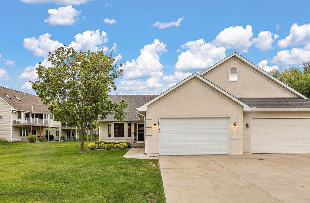 14943 Hillside Circle NW, Prior Lake, MN 55372