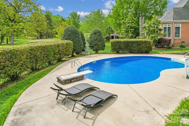 3001 Cardigan Court, Matthews, NC 28104