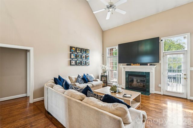 3001 Cardigan Court, Matthews, NC 28104