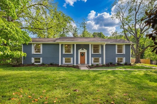 152 Lake Terrace Dr, Hendersonville, TN 37075