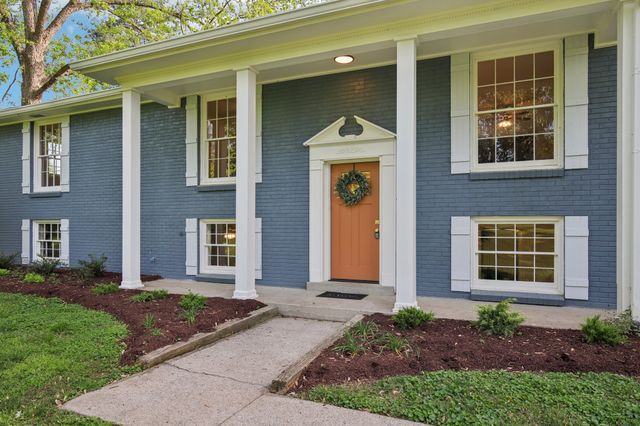 152 Lake Terrace Dr, Hendersonville, TN 37075