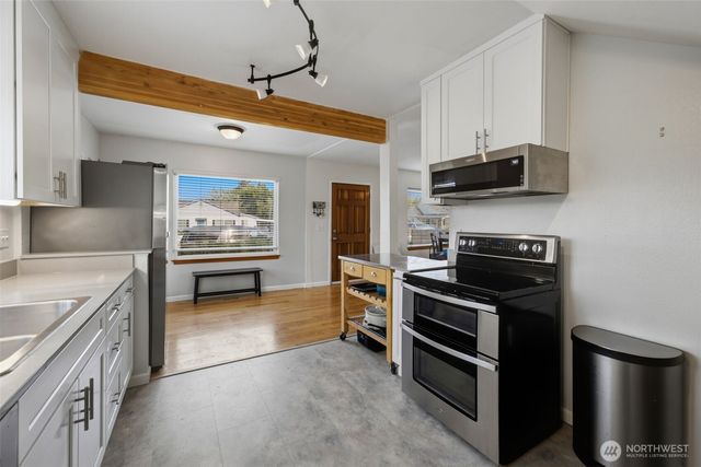 926 16th Street SW, Puyallup, WA 98371