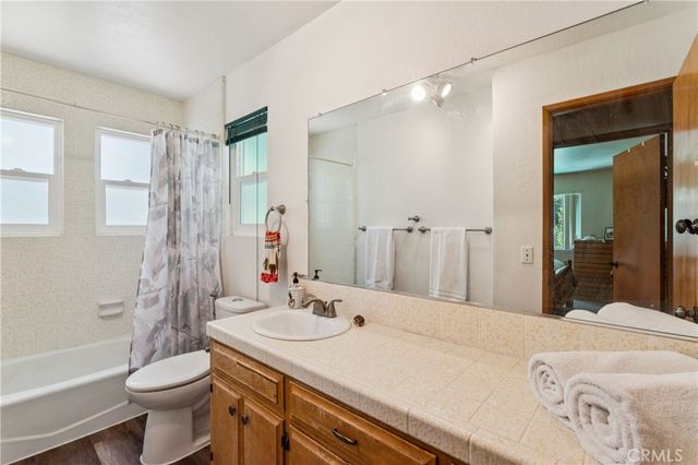 582 Grass Valley Court, Lake Arrowhead, CA 92352