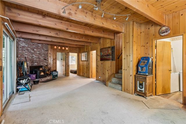 582 Grass Valley Court, Lake Arrowhead, CA 92352